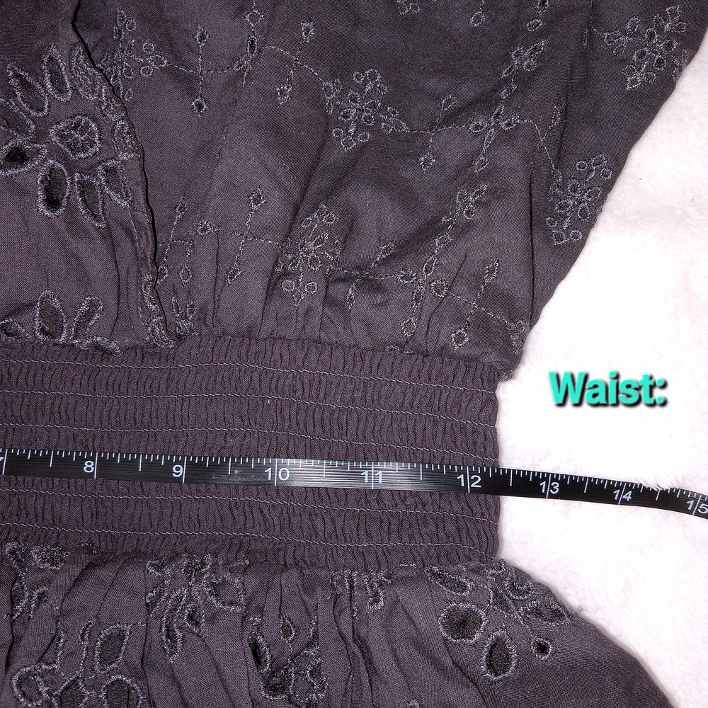 American Eagle Tiered Ruffle Smocked Eyelet Garden Party Wrap Dress Black Sz S - Picture 7 of 11